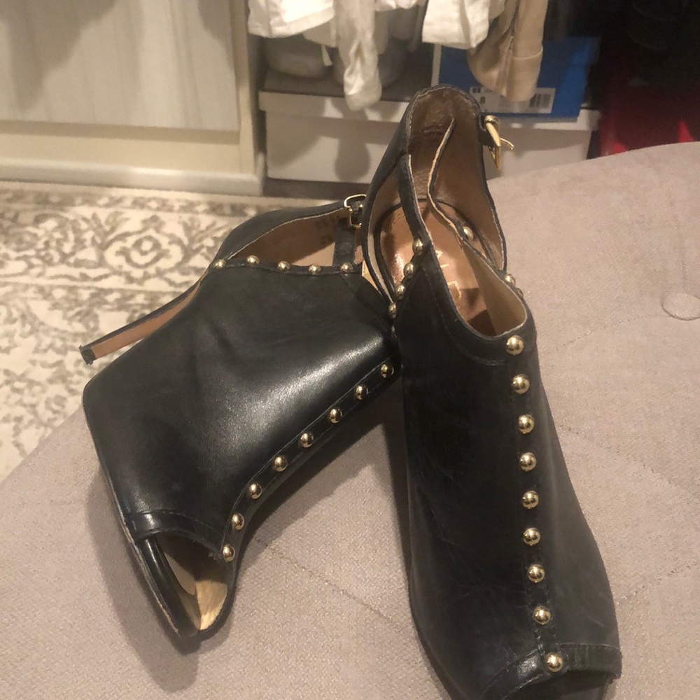 Aldo black heels